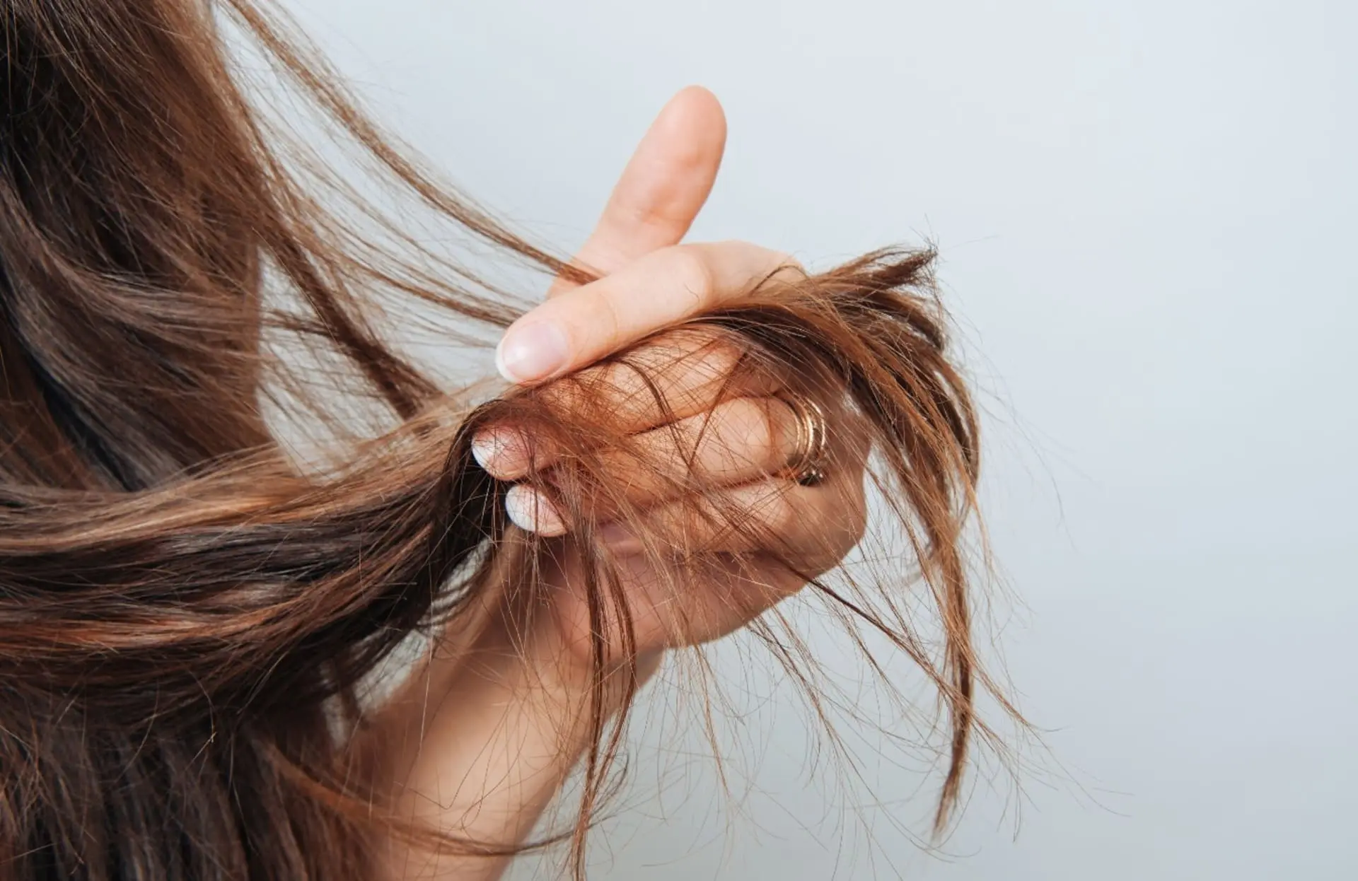 Massaggio delicato della cute